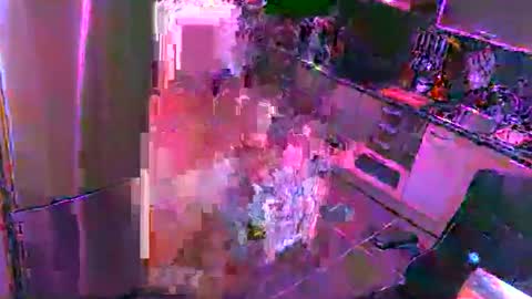 Snapshot of elise_tv chatting on 25, 9, 2025 Barbie online show from 25, 9, 2025