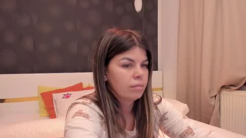 Snapshot of elisetyler89 chatting on 6, 1, 2026 Elly online show from 6, 1, 2026