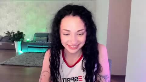 Snapshot of elisskriter chatting on 12, 6, 2026 Eliss online show from 12, 6, 2026