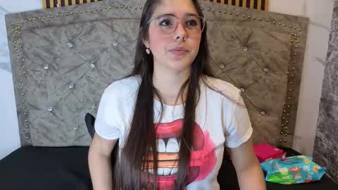 elisvega online show from 11, 3, 2026