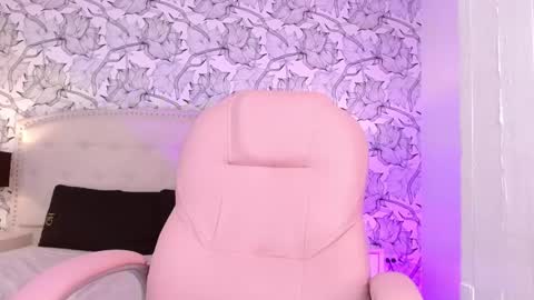 Snapshot of eliza_gh chatting on 14, 12, 2024 Eliza online show from 14, 12, 2024
