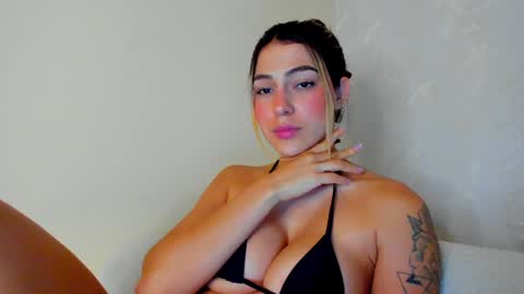 Snapshot of eliza_sanz chatting on 8, 2, 2025 My name is ElizaPVT is open online show from 8, 2, 2025