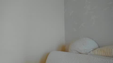 Snapshot of eliza_sanz chatting on 15, 2, 2025 My name is ElizaPVT is open online show from 15, 2, 2025