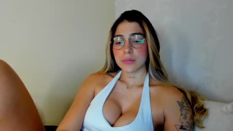 Snapshot of eliza_sanz chatting on 16, 2, 2025 My name is ElizaPVT is open online show from 16, 2, 2025