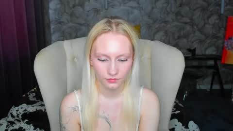 elizabeth_adamss online show from 2, 5, 2026