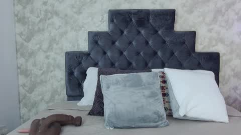 Elizabeth online show from 31, 3, 2026