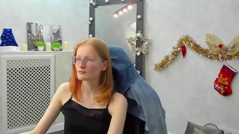 Snapshot of elizabeth_harpper chatting on 19, 1, 2025 Elizabeth online show from 19, 1, 2025