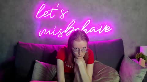 Snapshot of elizabeth_harpper chatting on 1, 2, 2025 Elizabeth online show from 1, 2, 2025