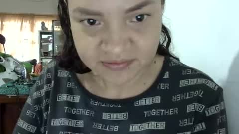 Snapshot of elizabeth_martinez_ chatting on 17, 12, 2025 Elizabeth Martinez online show from 17, 12, 2025