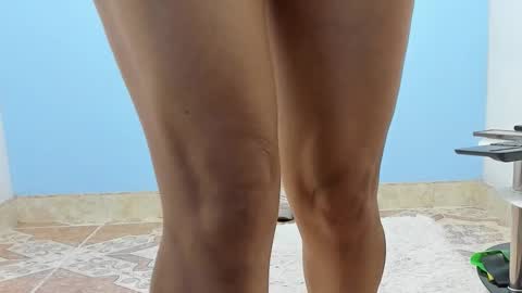 Snapshot of elizabeth_mathure chatting on 4, 12, 2025 Elizabeth Mathure online show from 4, 12, 2025