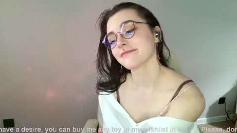 Snapshot of elizabeth_milller chatting on 24, 6, 2026 Lizzy online show from 24, 6, 2026