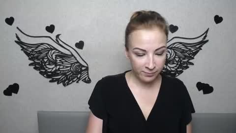 ElizabethSho online show from 3, 7, 2026