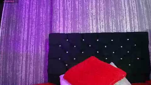 elizabetth_roman online show from 1, 7, 2026
