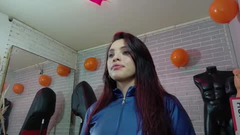   online show from 21, 10, 2025