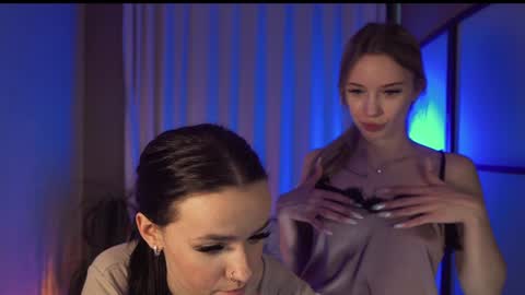 elizzza_ online show from 8, 2, 2025