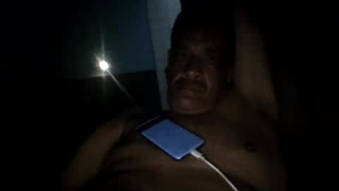 Snapshot of eljim323323 chatting on 19, 4, 2026 eljim323323 online show from 19, 4, 2026
