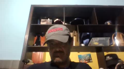 Snapshot of eljim323323 chatting on 9, 8, 2026 eljim323323 online show from 9, 8, 2026