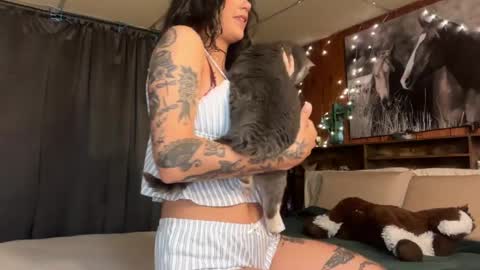 Snapshot of ella2sweet chatting on 21, 5, 2026 Ella online show from 21, 5, 2026
