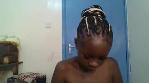 Snapshot of ella8_ chatting on 15, 6, 2026 ella8_ online show from 15, 6, 2026
