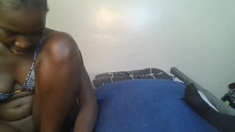 Snapshot of ella8_ chatting on 17, 6, 2026 ella8_ online show from 17, 6, 2026