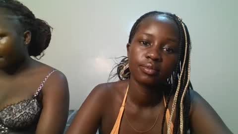 Snapshot of ella8_ chatting on 21, 6, 2026 ella8_ online show from 21, 6, 2026