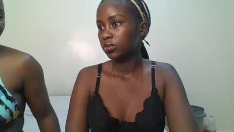 Snapshot of ella8_ chatting on 28, 6, 2026 ella8_ online show from 28, 6, 2026