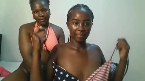 Snapshot of ella8_ chatting on 29, 6, 2026 ella8_ online show from 29, 6, 2026