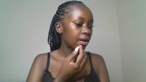 Snapshot of ella8_ chatting on 19, 7, 2026 ella8_ online show from 19, 7, 2026