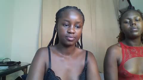 Snapshot of ella8_ chatting on 28, 7, 2026 ella8_ online show from 28, 7, 2026