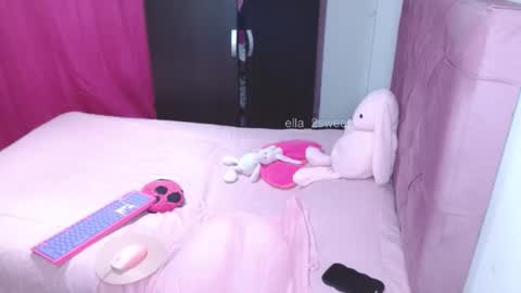 Snapshot of ella_2sweet chatting on 26, 9, 2025 Ella online show from 26, 9, 2025