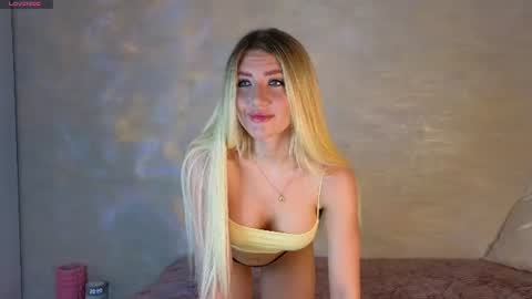Snapshot of ella__sweety chatting on 27, 6, 2026 Ella online show from 27, 6, 2026