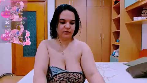 Ella  online show from 8, 10, 2025