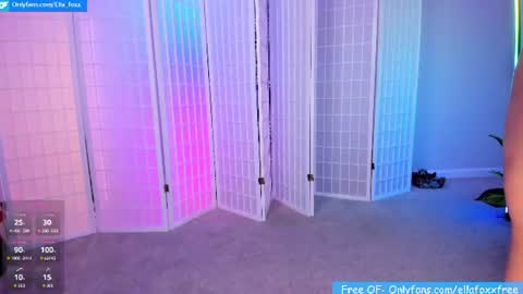 Snapshot of ella_foxx chatting on 28, 7, 2026 ella_foxx online show from 28, 7, 2026