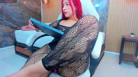 Snapshot of ella_harper chatting on 24, 10, 2025 ella harper online show from 24, 10, 2025