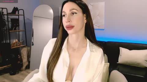 Snapshot of ella_sea chatting on 30, 5, 2026 Ella online show from 30, 5, 2026
