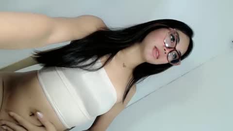 Snapshot of ella_walkerxxx chatting on 13, 5, 2026 ella_walkerxxx online show from 13, 5, 2026