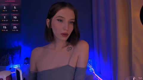 ellaamber online show from 8, 1, 2025