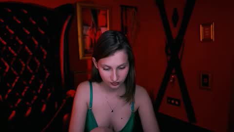 Snapshot of ellahorton chatting on 5, 10, 2025 Ella online show from 5, 10, 2025