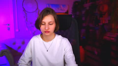 Snapshot of ellahorton chatting on 12, 5, 2026 Ella online show from 12, 5, 2026