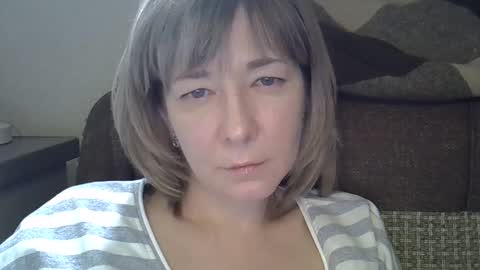 ellajohnsonx online show from 2, 3, 2025