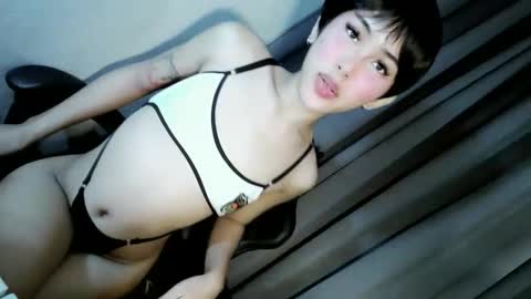 ella online show from 4, 3, 2026