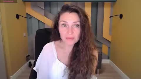 EllaLongs online show from 19, 1, 2025