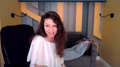 EllaLongs online show from 20, 2, 2026