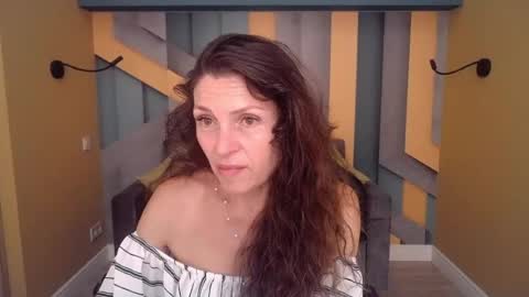 EllaLongs online show from 7, 7, 2026