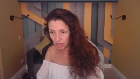 EllaLongs online show from 8, 7, 2026