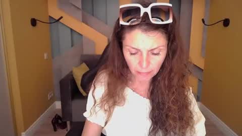 EllaLongs online show from 16, 7, 2026