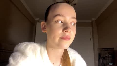 Snapshot of ellamenas chatting on 16, 9, 2025 Ella online show from 16, 9, 2025