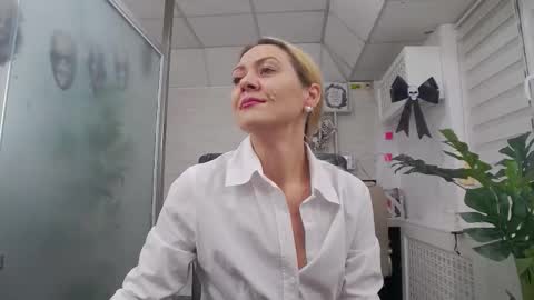            online show from 24, 10, 2025