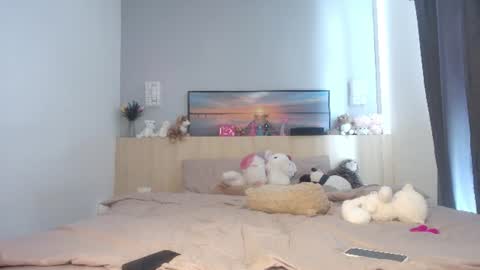 Ella Mira online show from 28, 6, 2026