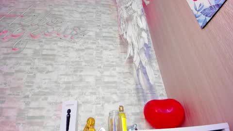 Ella online show from 23, 2, 2025